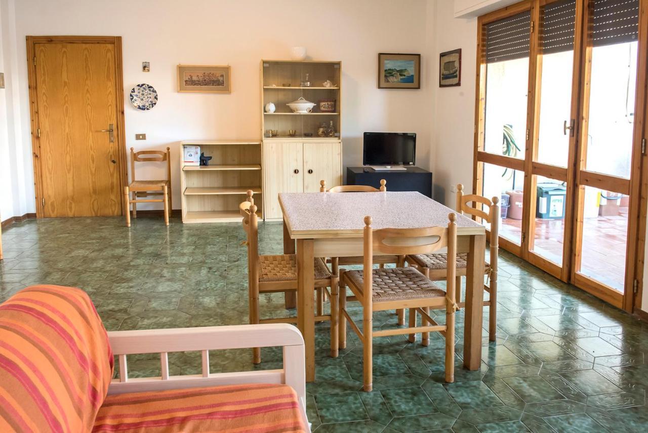M251 - Marcelli, Trilocale Con Giardino A 50Mt Dal Mare Apartment Exterior foto